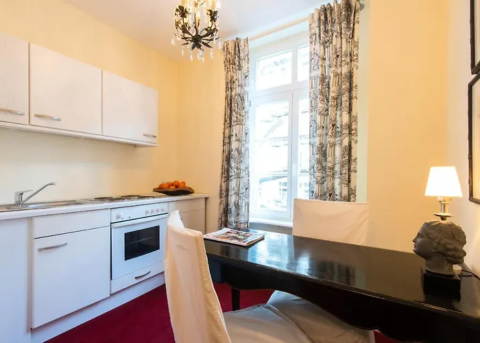 Dirazi & Gmbh Appart hôtel Francfort-sur-le-Main