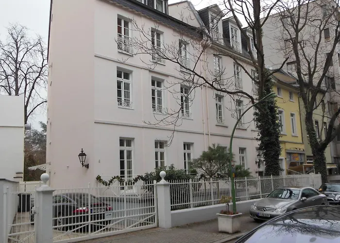 Dirazi & Gmbh Appart hôtel Francfort-sur-le-Main